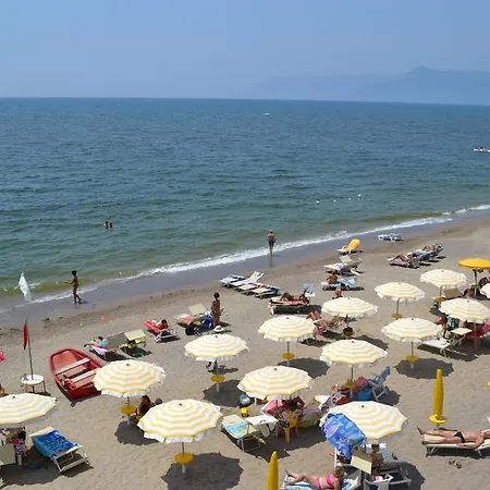 Dei Navigatori On The Sea